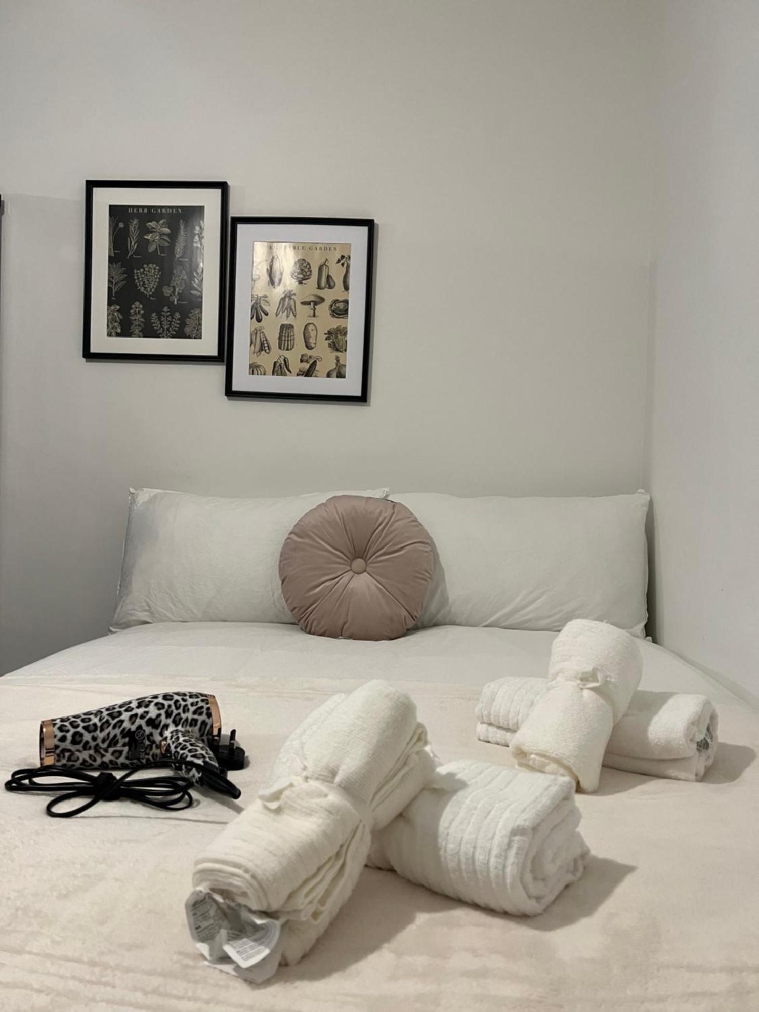 Lovely Double Rooms In Euston & Square In Central Londra Esterno foto