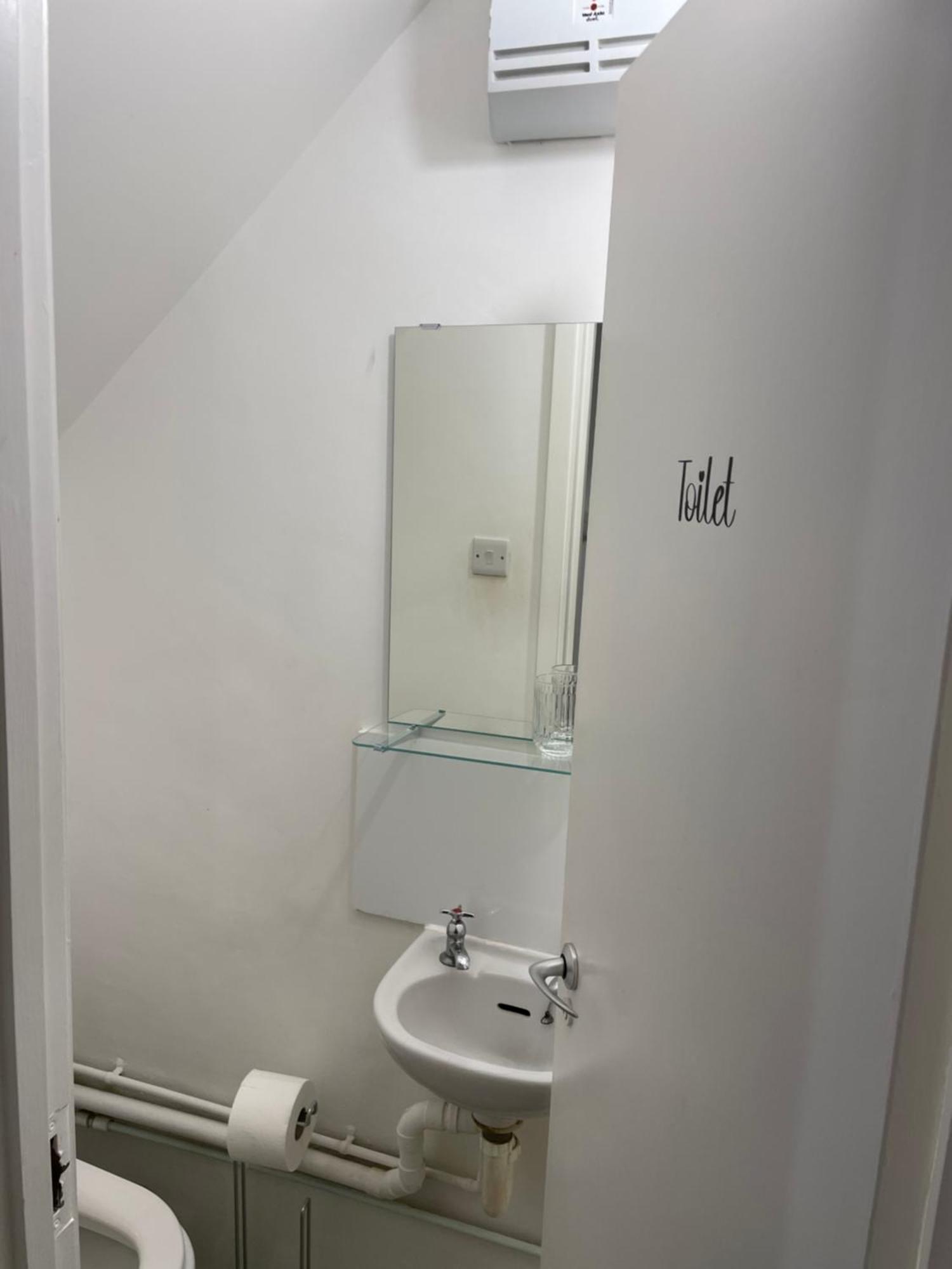 Lovely Double Rooms In Euston & Square In Central Londra Esterno foto