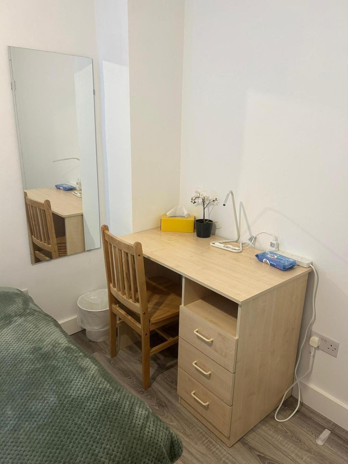 Lovely Double Rooms In Euston & Square In Central Londra Esterno foto